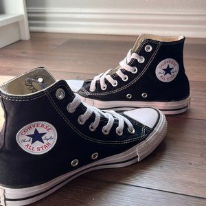 Black High top Converse
